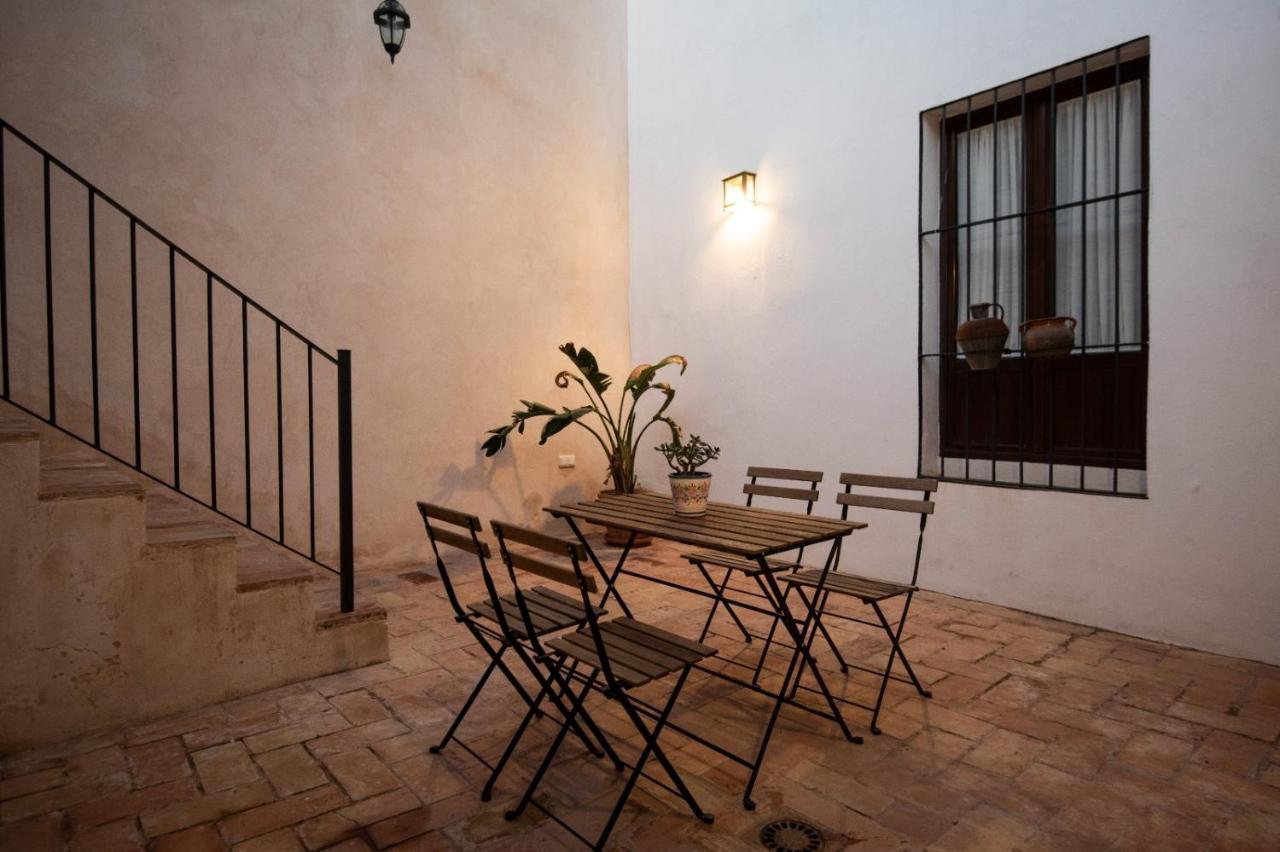 Apartamento La Casa Del Santo Carmona  Eksteriør bilde